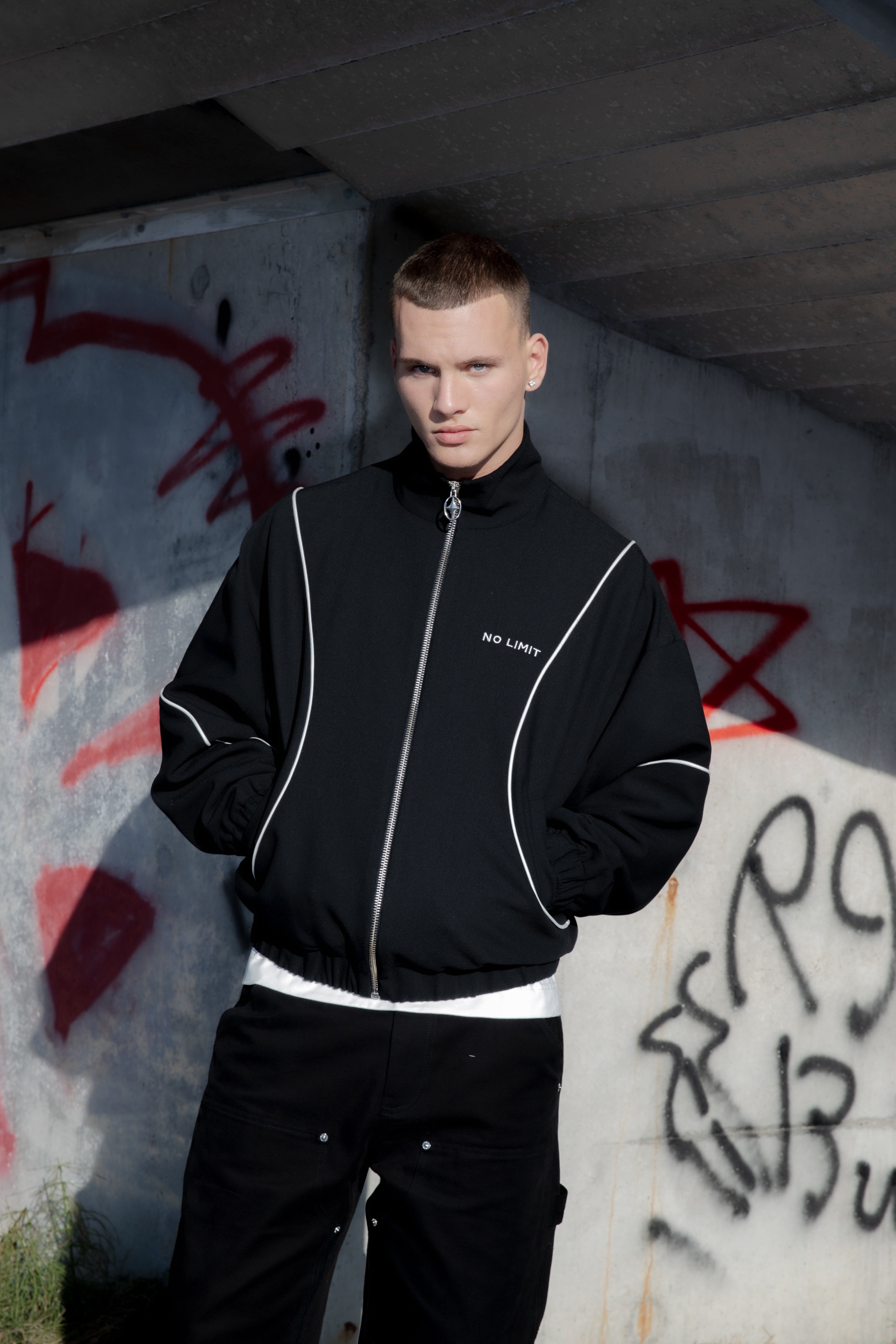 Crane Tracksuit Jacket – Black