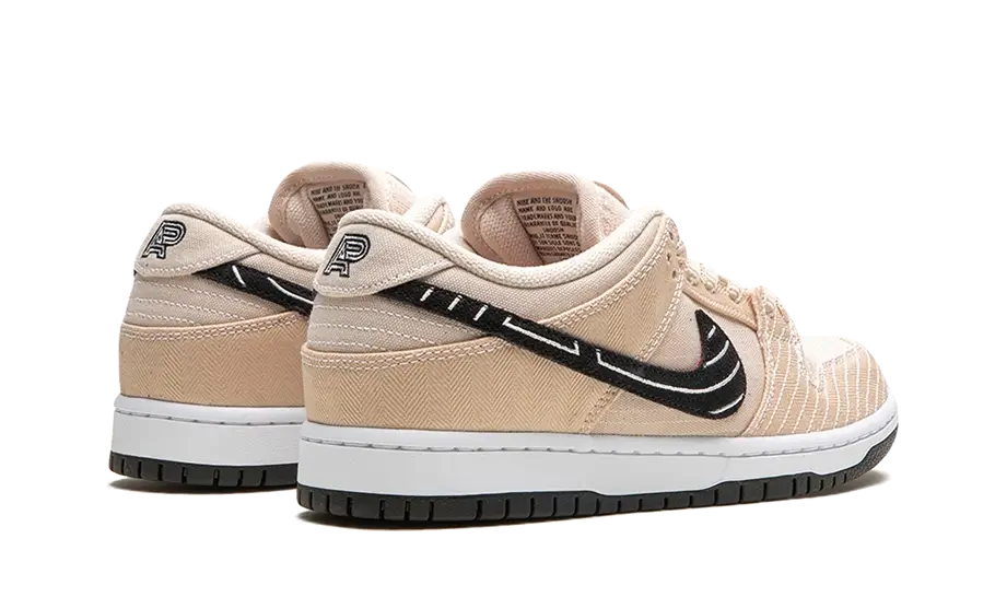 Nike SB Dunk Low Albino & Preto