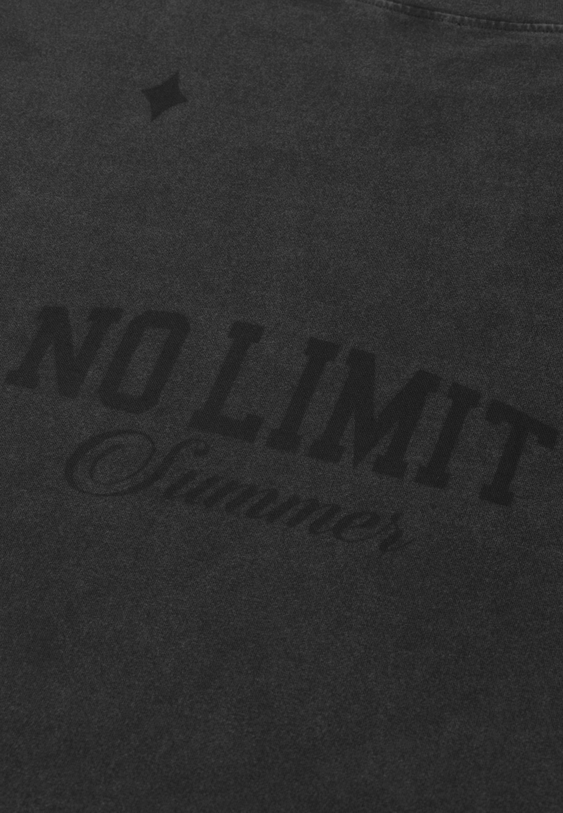 The Ibiza Grey/Black Tee