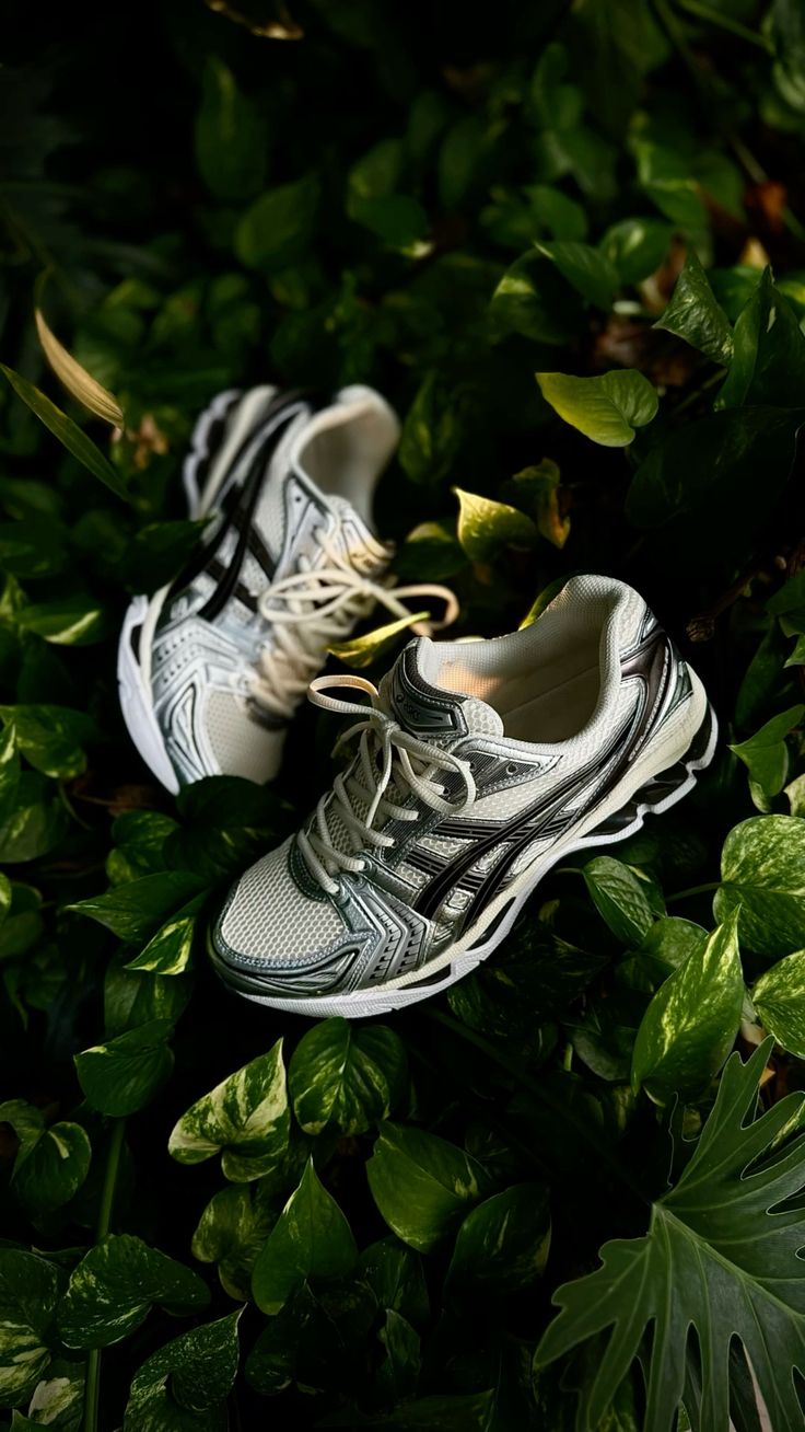 Asics GEL-Kayano 14