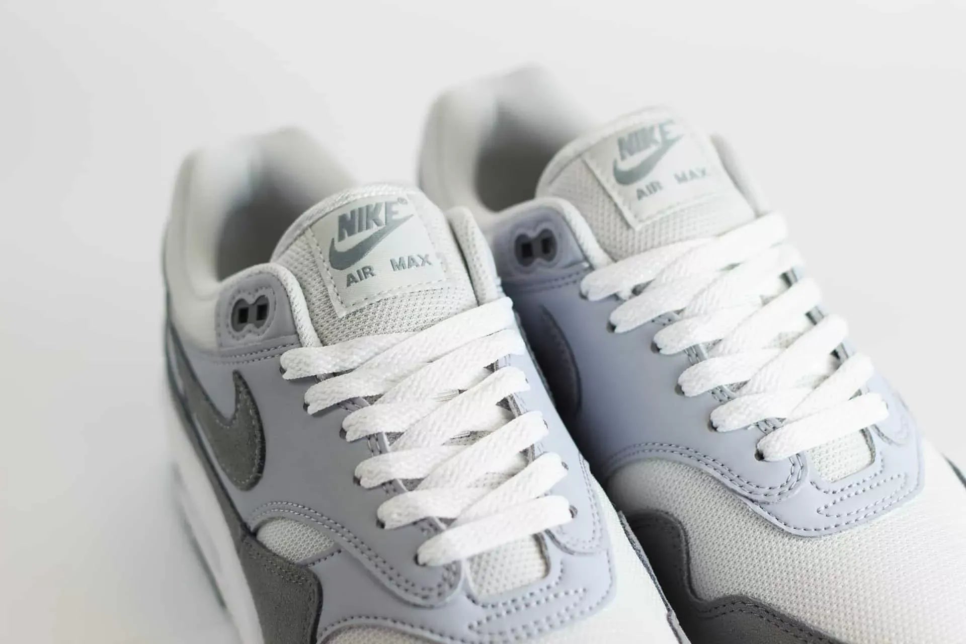 Nike Air Max 1 '87 Photon Dust Wolf Grey